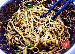 凉拌干豆腐丝的做法图解3