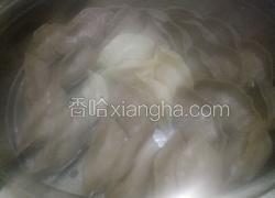 墨鱼丸荞面蒸饺