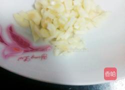 白菜炒木耳的做法图解3