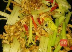 芹菜炒肉丝的做法图解6