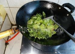 翡翠阳光(大蒜小米辣炒莴苣)