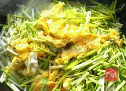 蒜苗炒鸡蛋的做法图解4