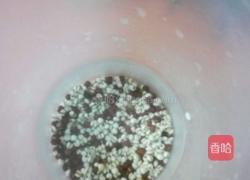红豆薏米汤的做法图解3