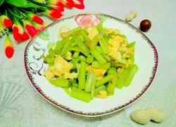 芹菜炒鸡蛋