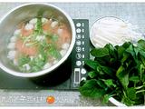 清汤圆子西红柿火锅