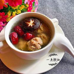 红枣香菇肉丸汤的做法[图]