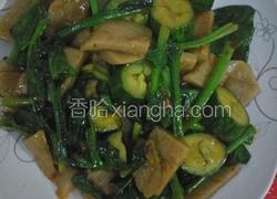 黄瓜菠菜炒灌肠