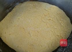 薄皮玉米面酸菜油梭子馅蒸饺的做法图解5