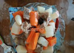 牛肉炖萝卜
