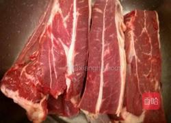 卤牛肉的做法图解1