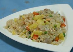 虾仁菠萝炒饭