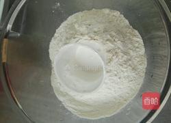 香葱猪肉花卷的做法图解1