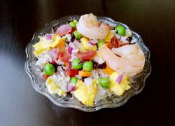 七彩虾仁什锦炒饭