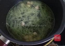 青笋鸡丸蝴蝶面的做法图解5