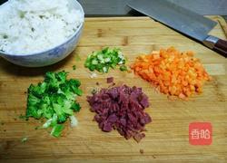 牛肉杂蔬蛋炒饭的做法图解1