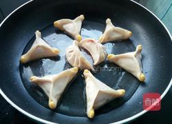 煎蛋抱饺的做法图解2