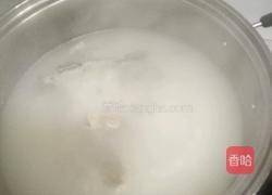 鲫鱼炖萝卜丝的做法图解3