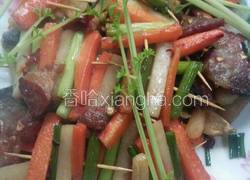 美丽酸菜串炒腊肉