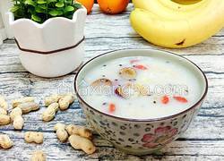 燕麦香蕉果仁粥