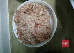 玉米萝卜猪肉水饺的做法图解1