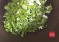 辣椒炒鸡蛋的做法图解5