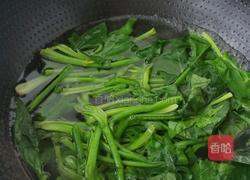 凉拌菠菜的做法图解2