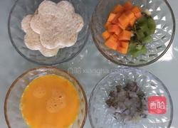 鸡蛋虾仁梅花烙的做法图解1