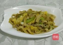 炒鸡蛋豆皮的做法图解4