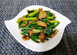 蒜苗藤椒油小炒肉