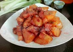 红烧马铃薯五花肉块