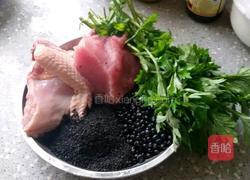 艾草黑豆芝麻老鸡瘦肉汤的做法图解1