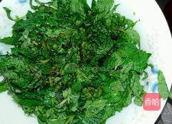 青红辣椒鲜姜大蒜拌薄荷的做法图解3