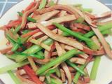 芹菜炒香干 肉肉版
