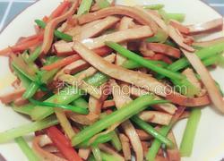 芹菜炒香干 肉肉版