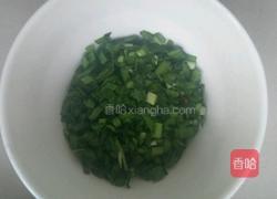 韭菜鸡蛋饼的做法图解3