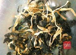 猪肉菜干山药汤的做法图解1
