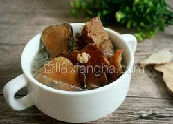 土茯苓煲猪骨汤