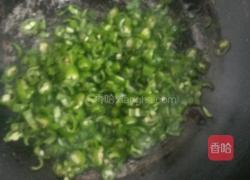 辣椒炒鸡蛋的做法图解5