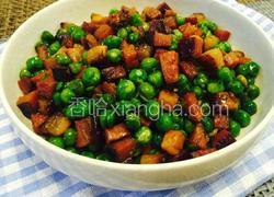 豌豆焖腊肉