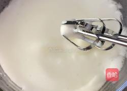 蔓越莓干微风蛋糕的做法图解3