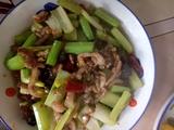 芹菜炒肉丝