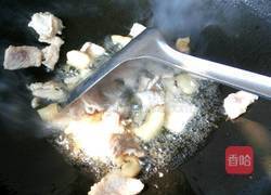 瘦肉炒娃娃菜的做法图解4