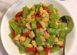 青笋鸡肉丁