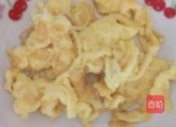菠菜炒鸡蛋的做法图解3