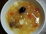银耳雪梨红枣百合莲子汤的做法[图]