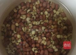薏米红豆汤的做法图解1