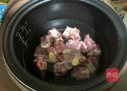 冬瓜排骨汤的做法图解2