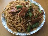 豆角炒肉蒸面条