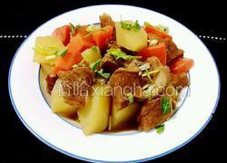土豆胡萝卜炖牛肉