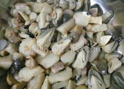 草菇炒肉